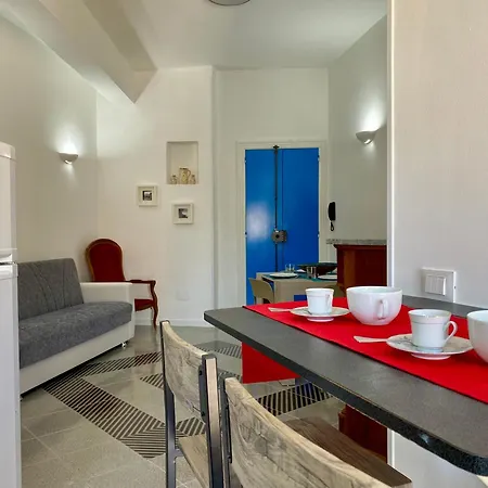 Apartment Domus Garibaldi - Puglia Mia