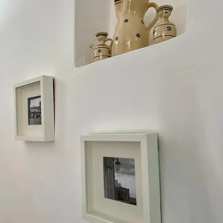 Domus Garibaldi - Puglia Mia Apartment *