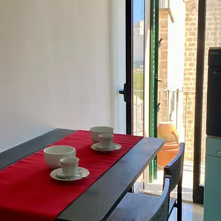 Domus Garibaldi - Puglia Mia Apartment *